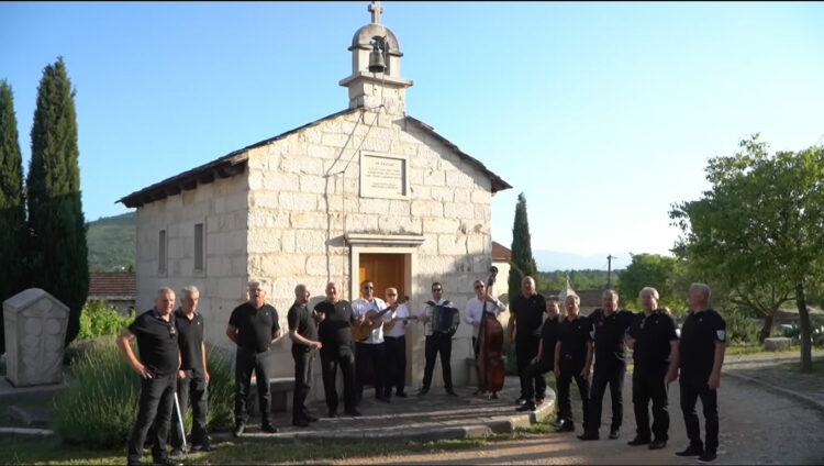 VIDEO Broćanski bećari imaju novi hit: Herceg Zemljo!